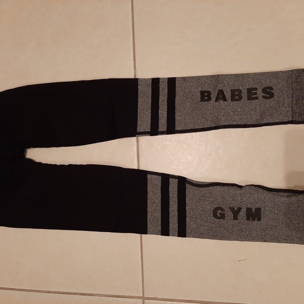 New Gym Babes Leggings. - Picture 12 of 13